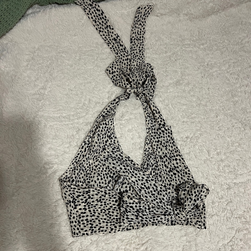 Halter top - Picture 2 of 3